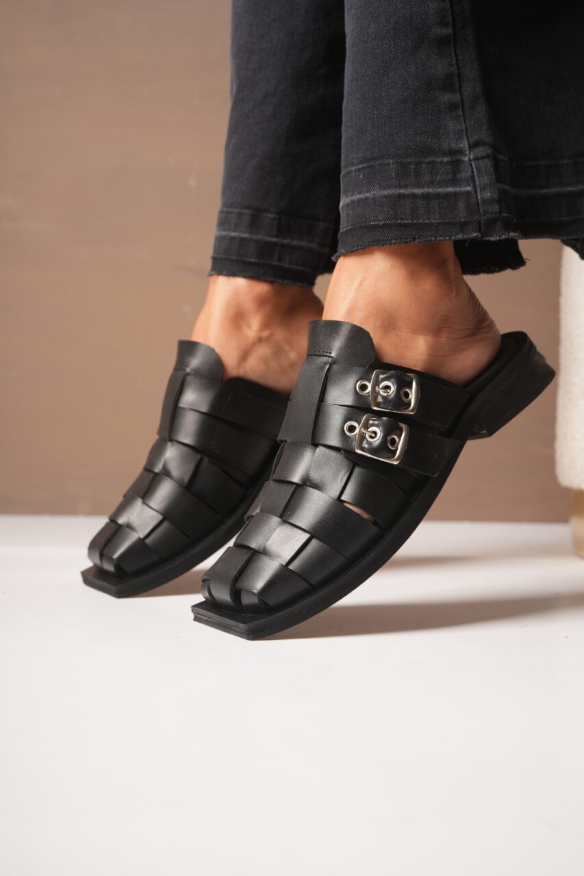 SUECOS SHIDA • Color Negro y Chocolate Women - Zapatos para Mujer SUECOS SHIDA • Color Negro y Chocolate